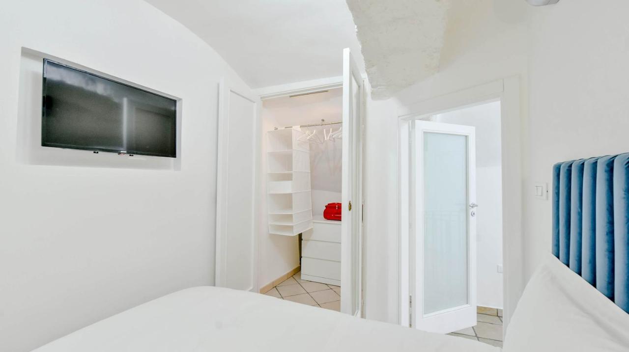 Grotta Antigone - 3Min Dal Centro Storico Apartment Ostuni Exterior photo